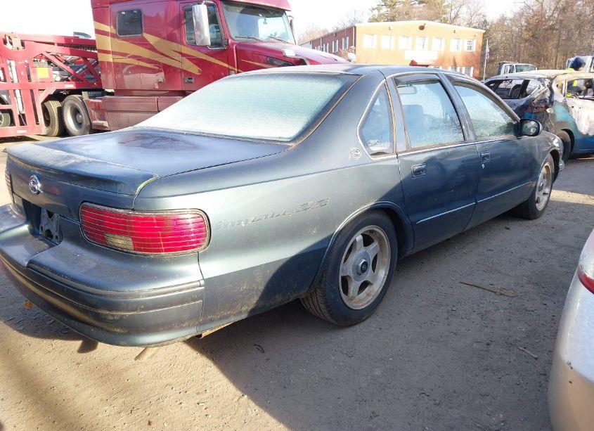 Photo 4 of 1996 Chevrolet Caprice / IMPALA CLASSIC SS (VIN 1G1BL52P4TR116270)