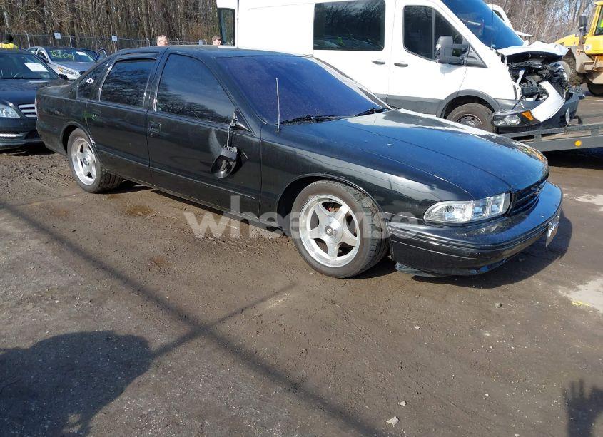 1995 Chevrolet Caprice / IMPALA CLASSIC SS (VIN 1G1BL52P8SR164370) main photo