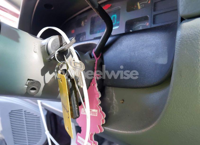 Photo 11 of 1995 Chevrolet Caprice / IMPALA CLASSIC SS (VIN 1G1BL52P8SR164370)