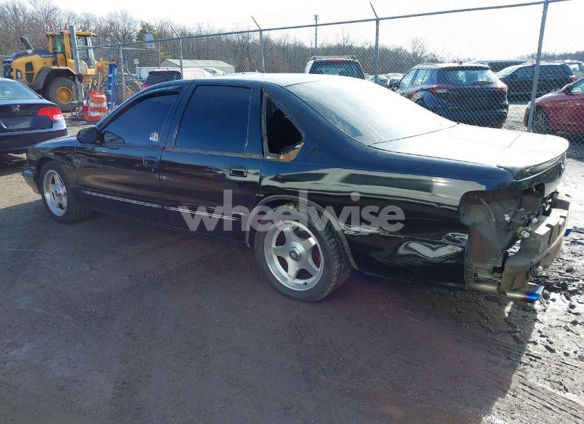 Photo 3 of 1995 Chevrolet Caprice / IMPALA CLASSIC SS (VIN 1G1BL52P8SR164370)