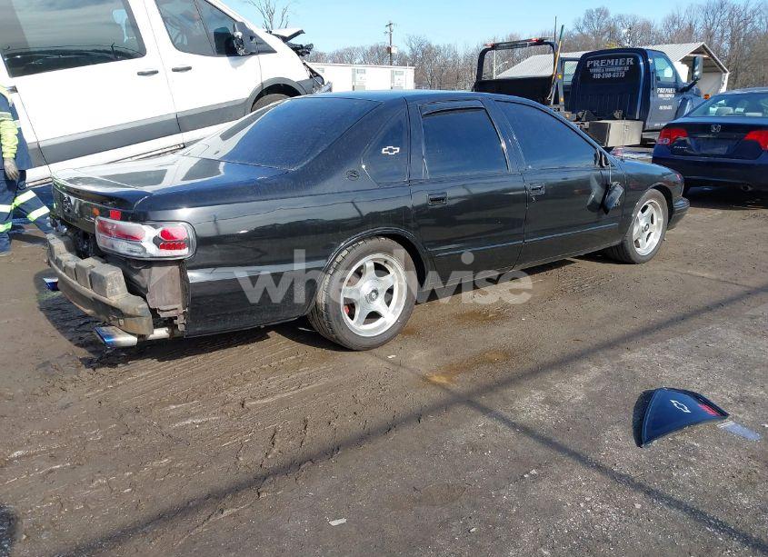 Photo 4 of 1995 Chevrolet Caprice / IMPALA CLASSIC SS (VIN 1G1BL52P8SR164370)
