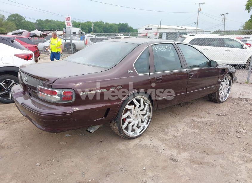 Photo 4 of 1995 Chevrolet Caprice / IMPALA CLASSIC SS (VIN 1G1BL52P8SR170010)