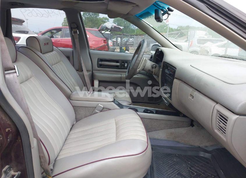 Photo 5 of 1995 Chevrolet Caprice / IMPALA CLASSIC SS (VIN 1G1BL52P8SR170010)