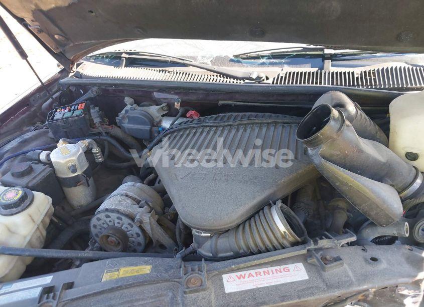 Photo 10 of 1996 Chevrolet Caprice / IMPALA CLASSIC SS (VIN 1G1BL52P8TR109936)