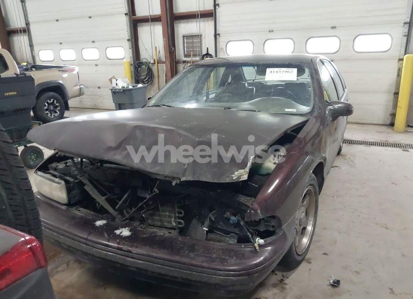 Photo 12 of 1996 Chevrolet Caprice / IMPALA CLASSIC SS (VIN 1G1BL52PXTR177137)