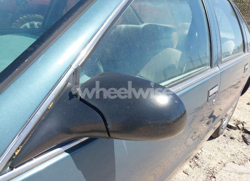 Photo 6 of 1996 Chevrolet Caprice CLASSIC (VIN 1G1BL52W0TR161102)