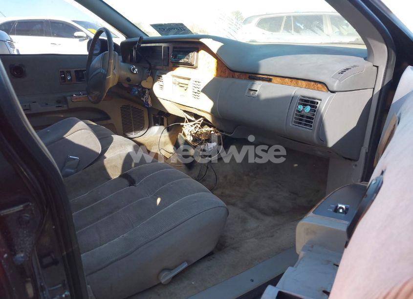 Photo 5 of 1993 Chevrolet Caprice CLASSIC (VIN 1G1BL53E8PW153407)