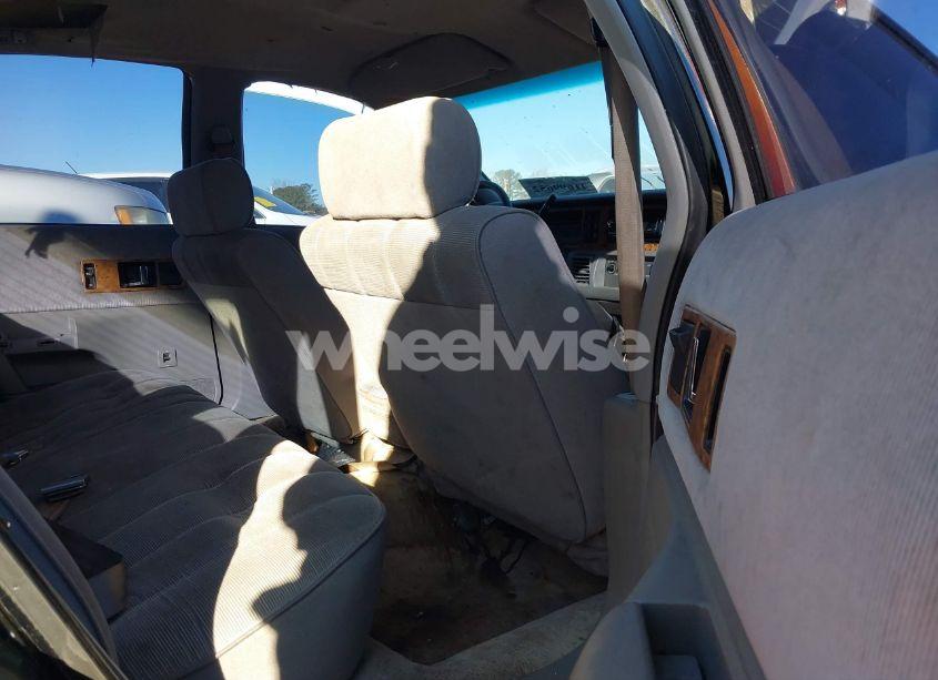 Photo 8 of 1993 Chevrolet Caprice CLASSIC (VIN 1G1BL53E8PW153407)