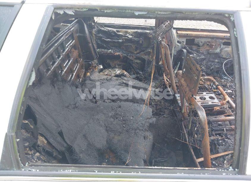 Photo 8 of 1995 Chevrolet Caprice CLASSIC (VIN 1G1BL82P5SR127021)