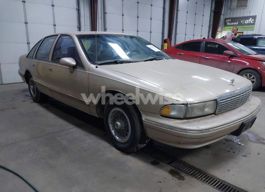 1994 Chevrolet Caprice CLASSIC LS (VIN 1G1BN52P8RR171114) main photo