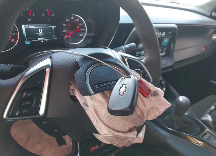 Photo 11 of 2018 Chevrolet Camaro 1LS (VIN 1G1FA1RS0J0122384)