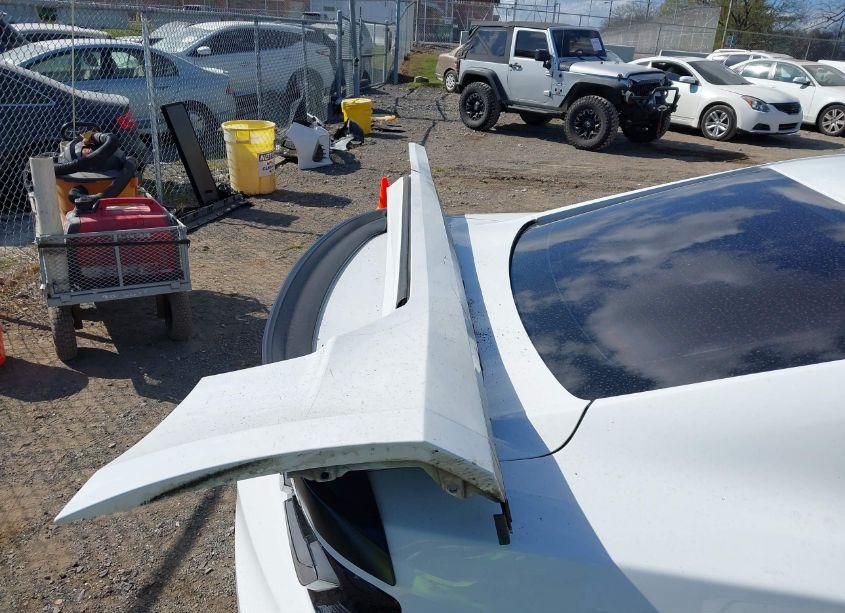 Photo 12 of 2018 Chevrolet Camaro 1LS (VIN 1G1FA1RS0J0122384)