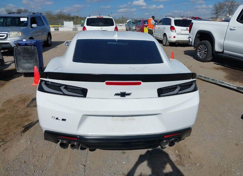 Photo 17 of 2018 Chevrolet Camaro 1LS (VIN 1G1FA1RS0J0122384)