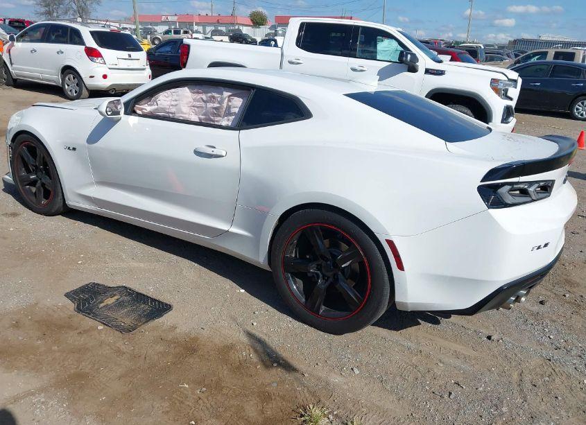 Photo 3 of 2018 Chevrolet Camaro 1LS (VIN 1G1FA1RS0J0122384)