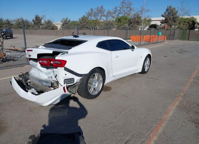 Photo 4 of 2021 Chevrolet Camaro RWD 1LT (VIN 1G1FA1RS0M0130859)