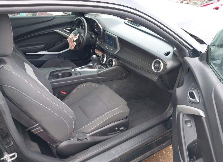 Photo 5 of 2016 Chevrolet Camaro 1LT (VIN 1G1FA1RS1G0129515)