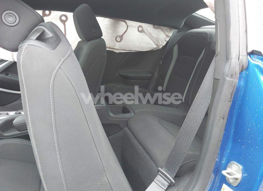 Photo 8 of 2018 Chevrolet Camaro 1LS (VIN 1G1FA1RS6J0157186)