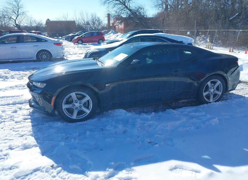 Photo 14 of 2017 Chevrolet Camaro 1LT (VIN 1G1FA1RX0H0149607)