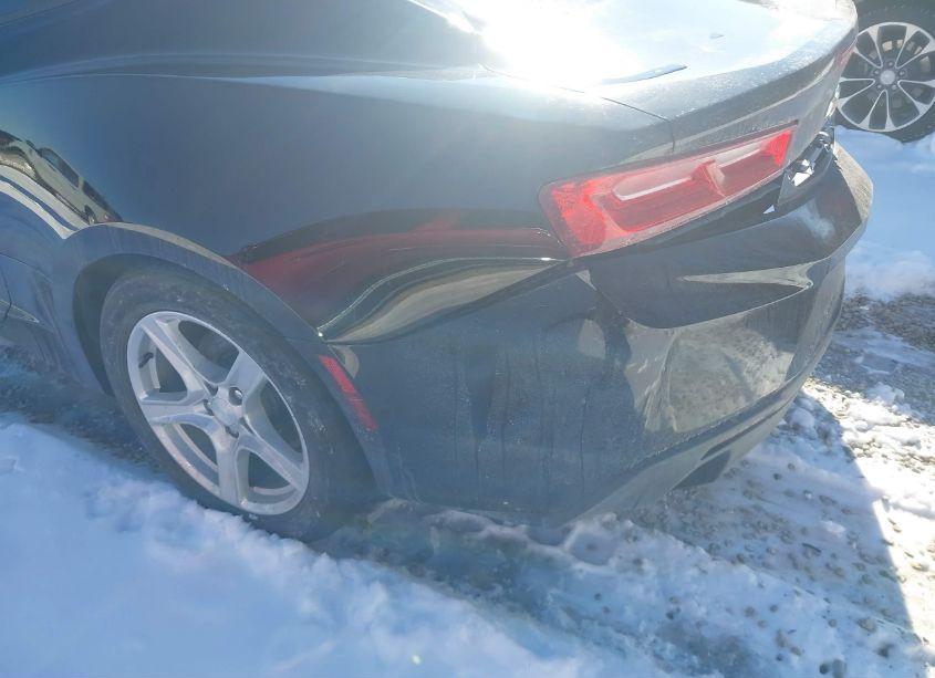 Photo 18 of 2017 Chevrolet Camaro 1LT (VIN 1G1FA1RX0H0149607)