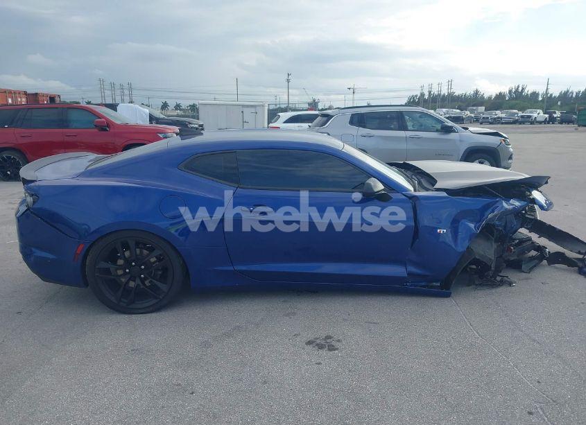 Photo 13 of 2020 Chevrolet Camaro RWD 1LT (VIN 1G1FA1RX0L0105759)