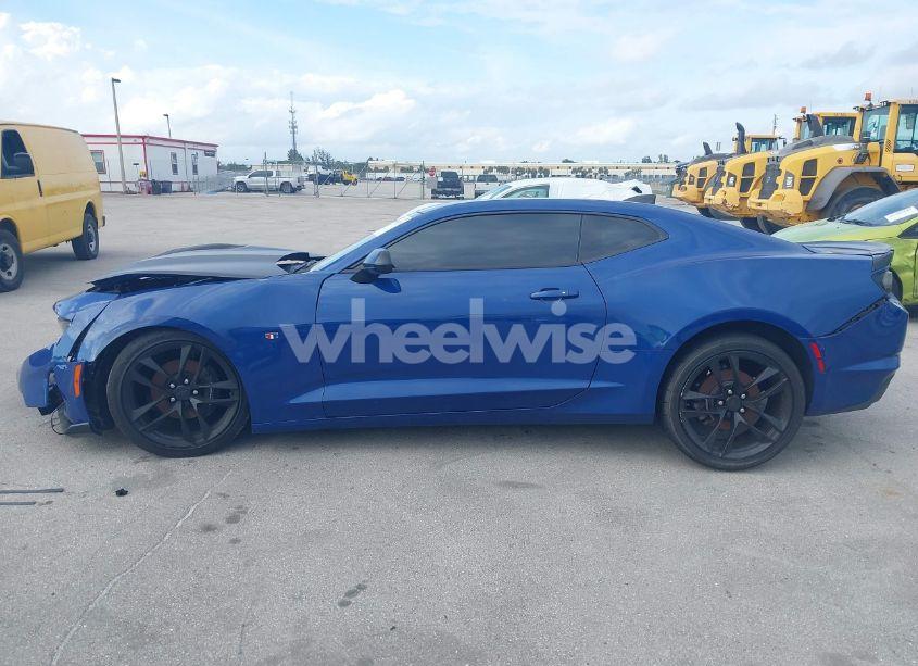Photo 14 of 2020 Chevrolet Camaro RWD 1LT (VIN 1G1FA1RX0L0105759)