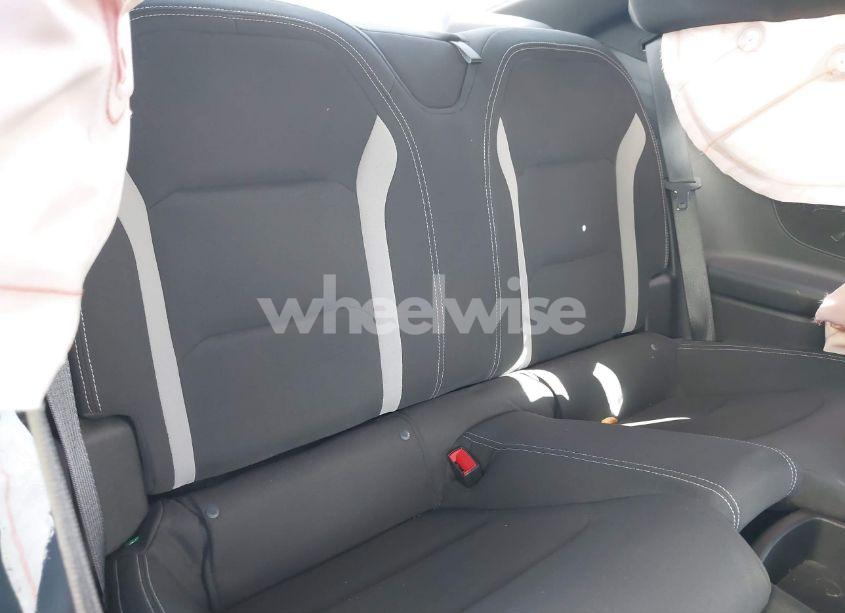 Photo 8 of 2022 Chevrolet Camaro RWD 1LT (VIN 1G1FA1RX0N0111547)