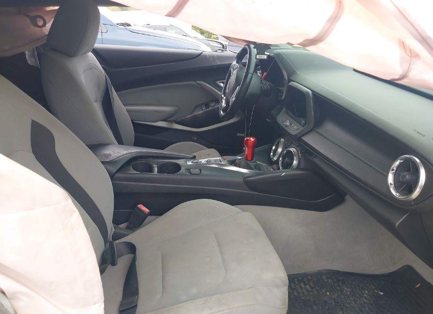 Photo 5 of 2018 Chevrolet Camaro 1LS (VIN 1G1FA1RX1J0144695)