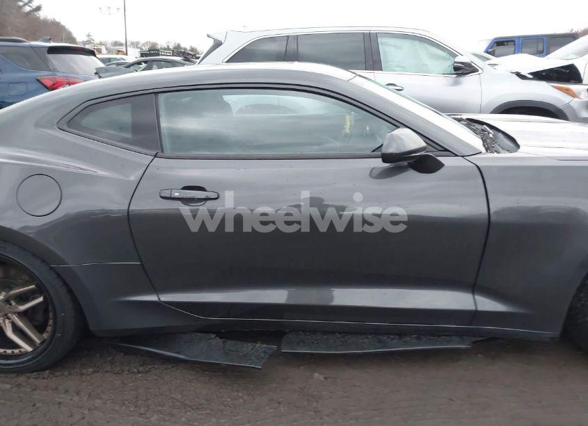 Photo 14 of 2016 Chevrolet Camaro 1LT (VIN 1G1FA1RX4G0182642)