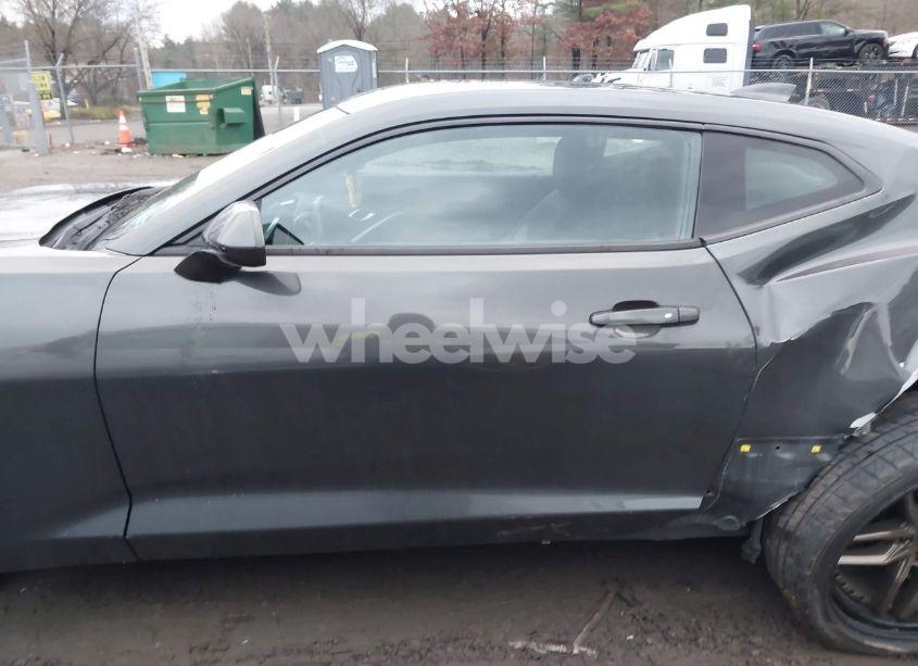 Photo 15 of 2016 Chevrolet Camaro 1LT (VIN 1G1FA1RX4G0182642)