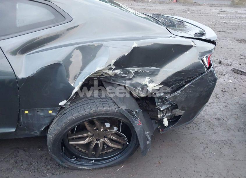 Photo 6 of 2016 Chevrolet Camaro 1LT (VIN 1G1FA1RX4G0182642)