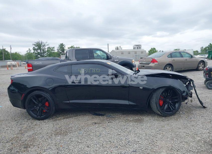 Photo 14 of 2017 Chevrolet Camaro 1LT (VIN 1G1FA1RX6H0102257)