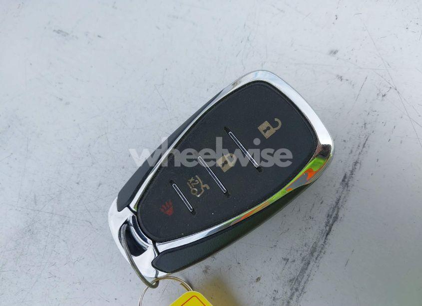 Photo 11 of 2017 Chevrolet Camaro 1LS (VIN 1G1FA1RX6H0180599)