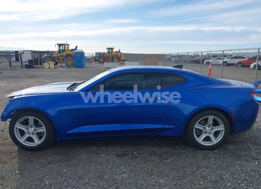 Photo 15 of 2017 Chevrolet Camaro 1LS (VIN 1G1FA1RX6H0180599)