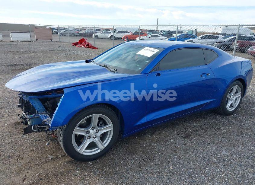 Photo 2 of 2017 Chevrolet Camaro 1LS (VIN 1G1FA1RX6H0180599)