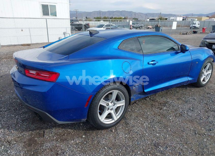 Photo 4 of 2017 Chevrolet Camaro 1LS (VIN 1G1FA1RX6H0180599)