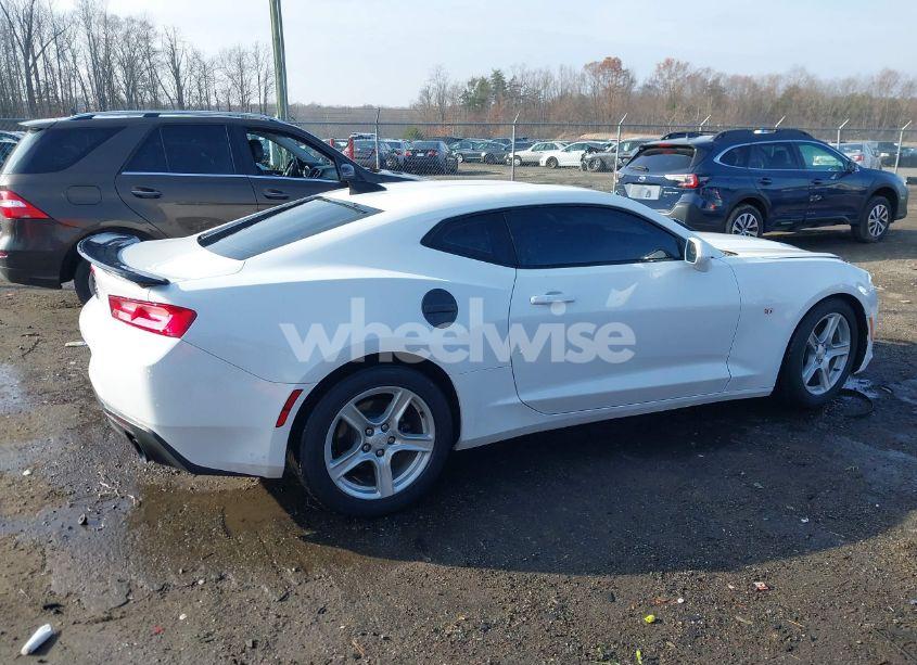 Photo 14 of 2017 Chevrolet Camaro 1LT (VIN 1G1FA1RX9H0125046)