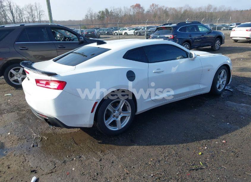 Photo 4 of 2017 Chevrolet Camaro 1LT (VIN 1G1FA1RX9H0125046)