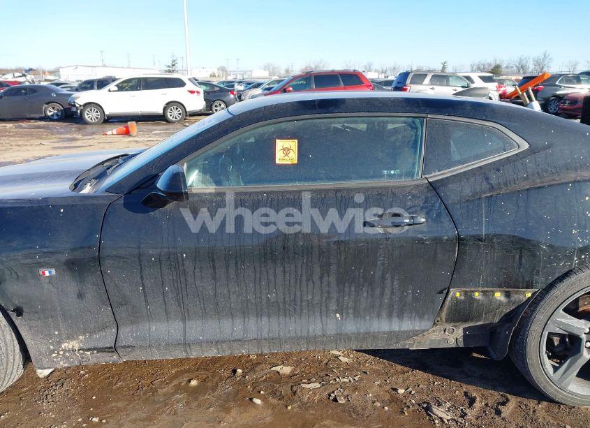 Photo 14 of 2017 Chevrolet Camaro 1LS (VIN 1G1FA1RX9H0204734)