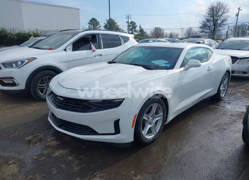 Photo 2 of 2021 Chevrolet Camaro RWD 1LT (VIN 1G1FA1RXXM0131688)