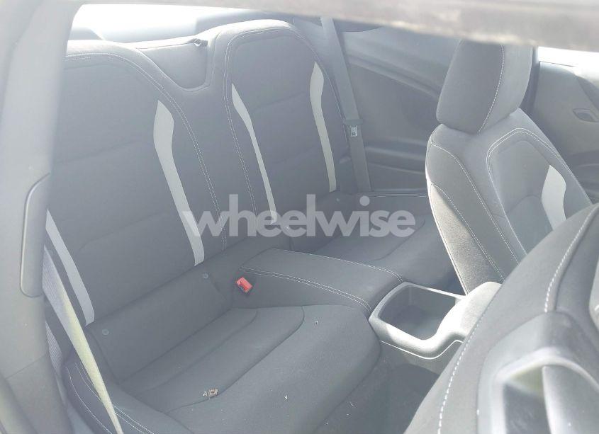 Photo 8 of 2021 Chevrolet Camaro RWD 1LT (VIN 1G1FA1RXXM0131688)