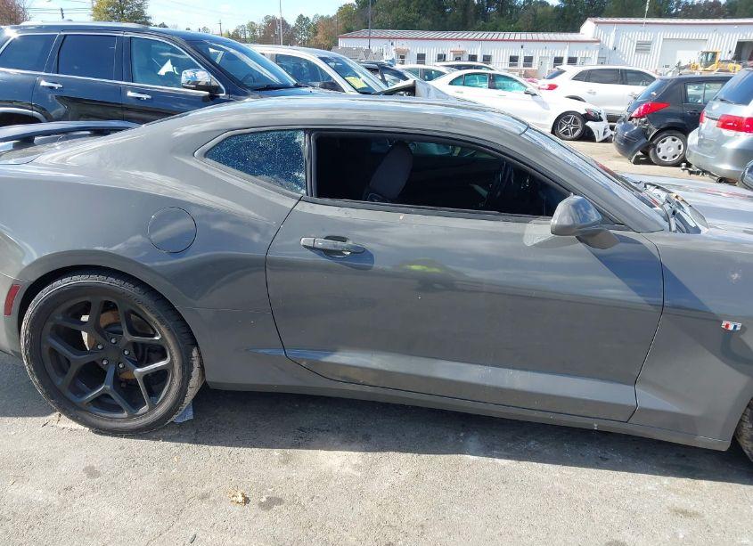 Photo 13 of 2016 Chevrolet Camaro 1LT (VIN 1G1FB1RS0G0132631)