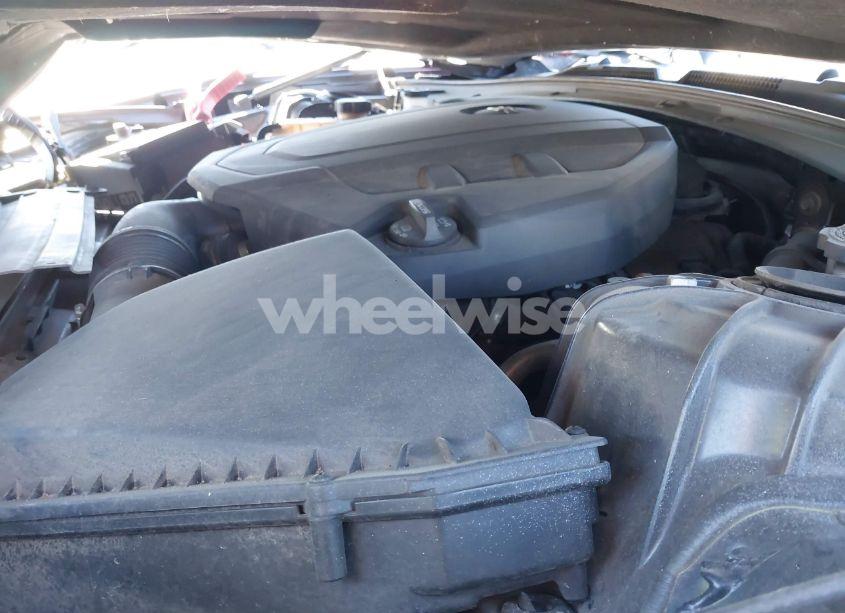 Photo 10 of 2016 Chevrolet Camaro 1LT (VIN 1G1FB1RS0G0152359)