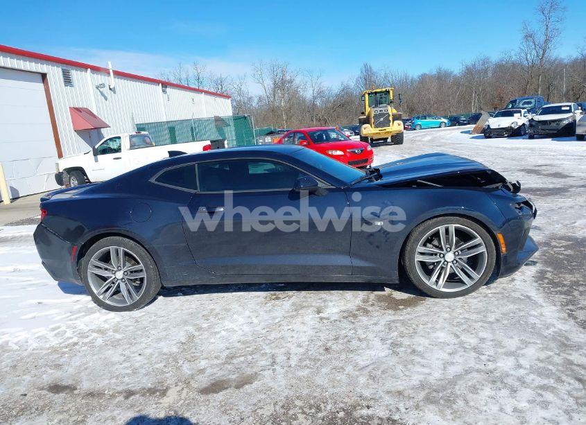 Photo 13 of 2016 Chevrolet Camaro 1LT (VIN 1G1FB1RS0G0152359)