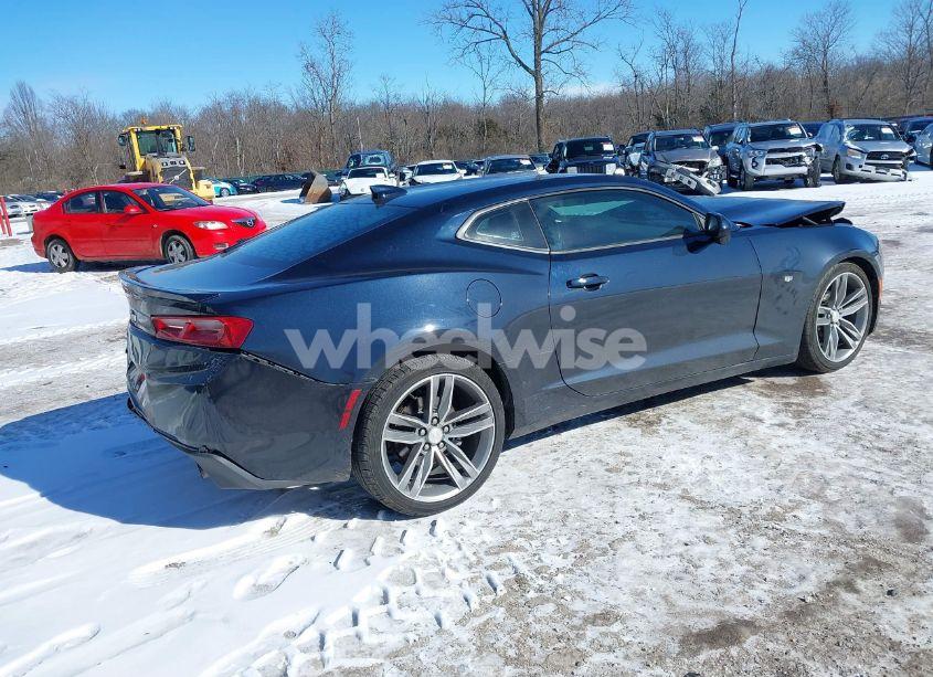 Photo 4 of 2016 Chevrolet Camaro 1LT (VIN 1G1FB1RS0G0152359)