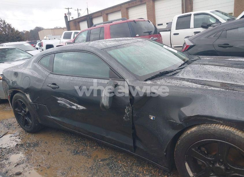 Photo 13 of 2016 Chevrolet Camaro 1LT (VIN 1G1FB1RS0G0152815)
