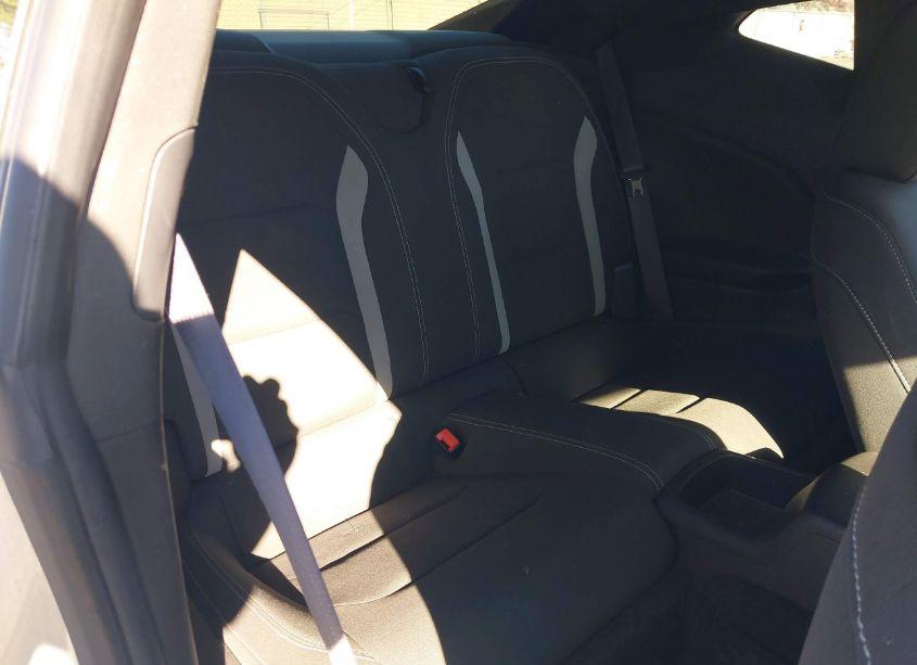 Photo 8 of 2016 Chevrolet Camaro 1LT (VIN 1G1FB1RS0G0159358)