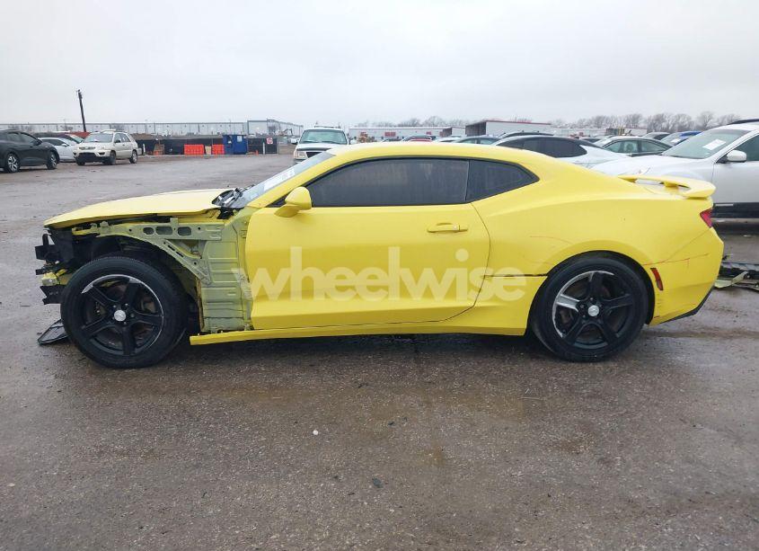 Photo 15 of 2017 Chevrolet Camaro 1LT (VIN 1G1FB1RS0H0170295)