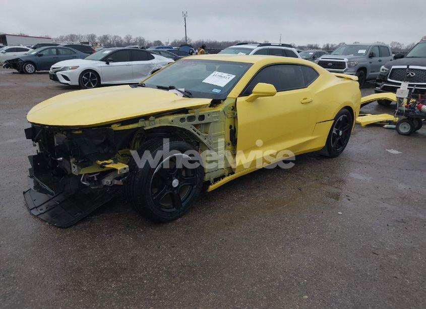 Photo 2 of 2017 Chevrolet Camaro 1LT (VIN 1G1FB1RS0H0170295)