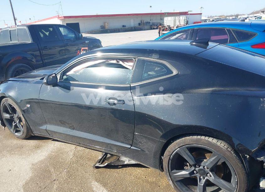 Photo 15 of 2017 Chevrolet Camaro 1LT (VIN 1G1FB1RS0H0179160)