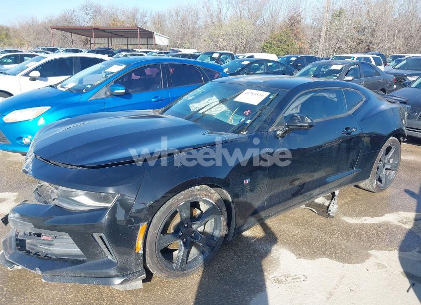 Photo 2 of 2017 Chevrolet Camaro 1LT (VIN 1G1FB1RS0H0179160)